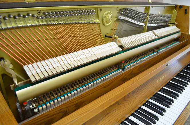 ★★★専門店整備済★ヤマハ★YAMAHA★F102★人気の木目★お買得品★★★ 2000 Yamaha P22 studio piano
